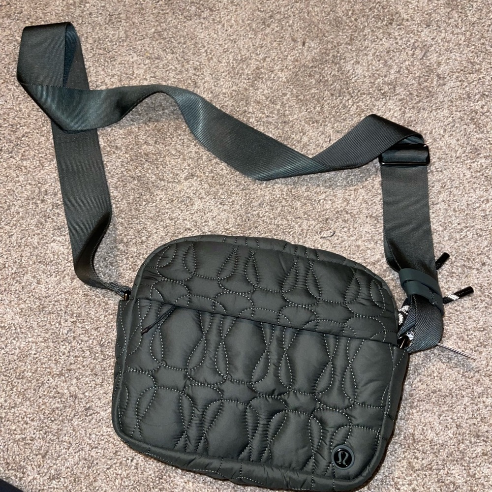 Lululemon quilted bag